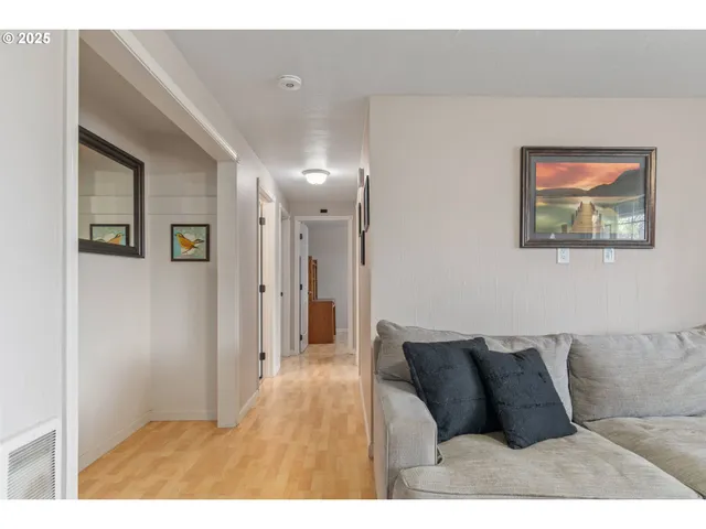 $470,000 | 1310 West Quinalt Street, Springfield, OR 97477