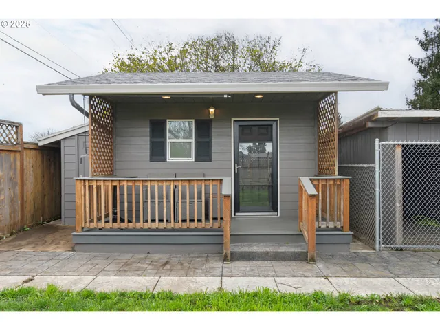 $470,000 | 1310 West Quinalt Street, Springfield, OR 97477