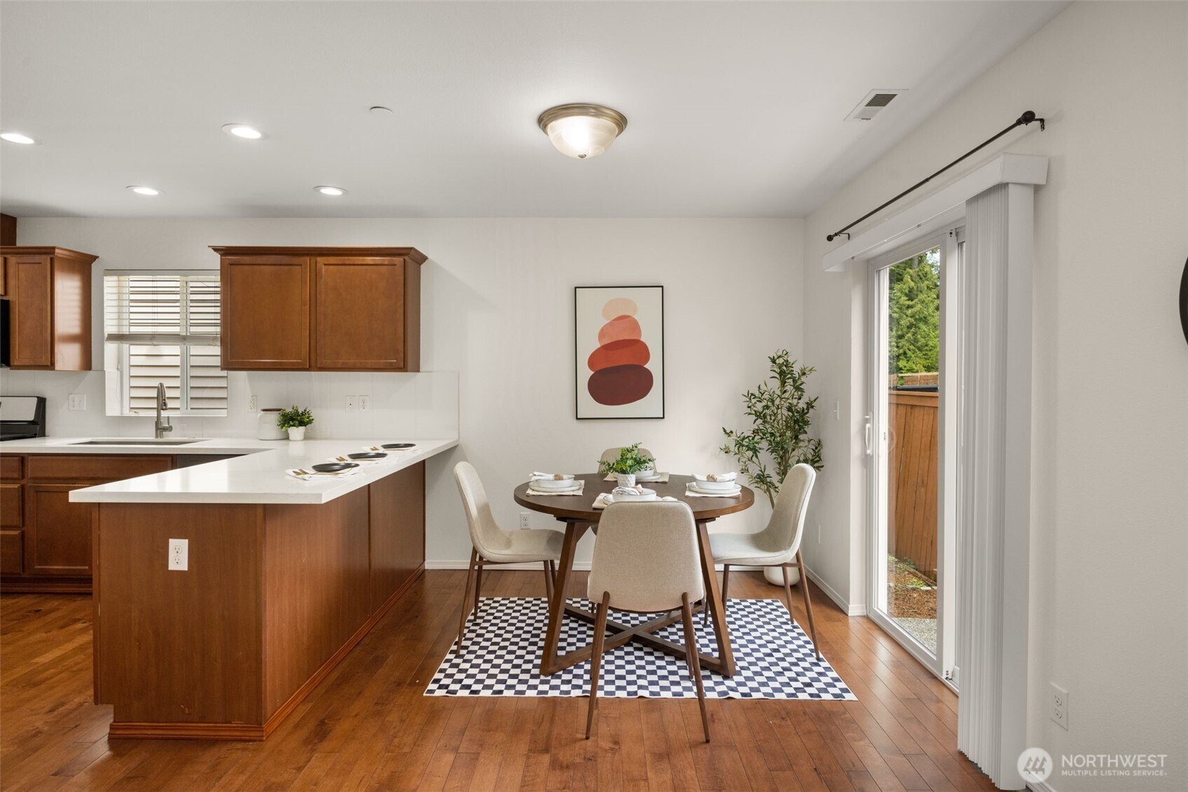 19015 25th Drive Southeast Bothell, WA 98012 - Photo 6 of 27