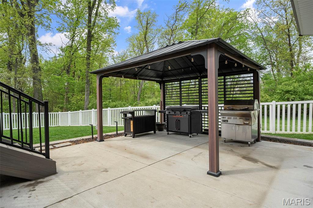 5201 Eagle Wing Court Eureka, MO 63025 - Photo 37 of 44