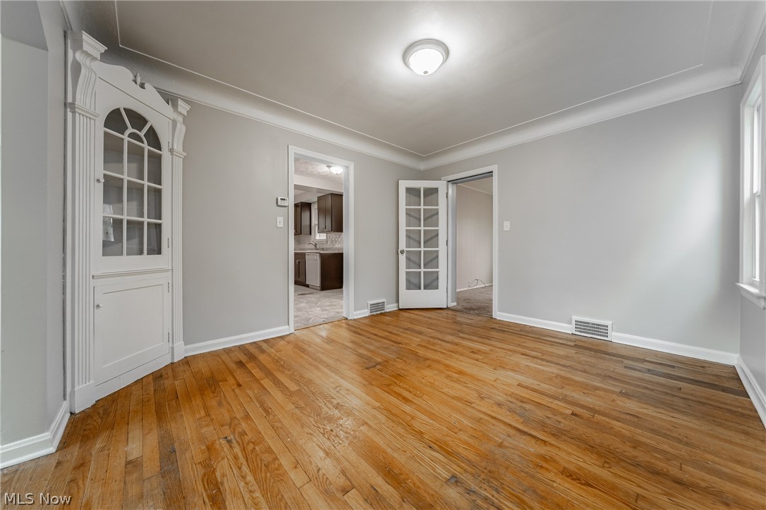 3601 Tullamore Road Cleveland, OH 44118 - Photo 11 of 49