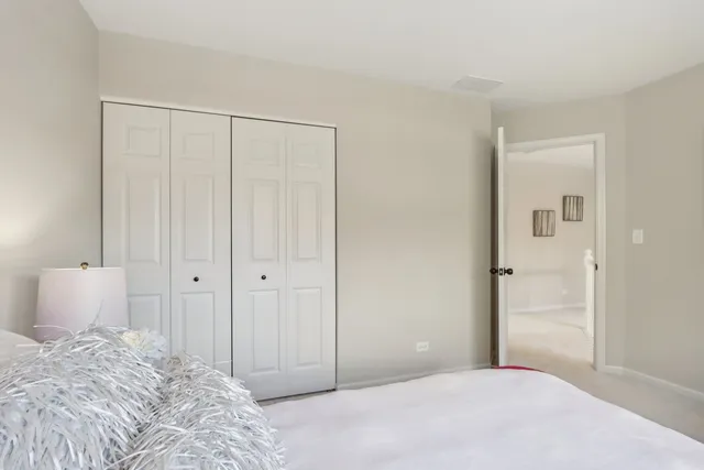 $478,900 | 2060 Lyndhurst Lane, Aurora, IL 60503