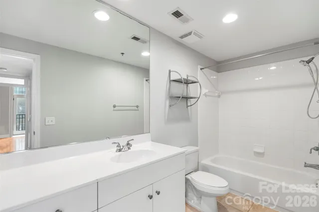 $2,200 | 1320 Fillmore Avenue, Unit 400, Charlotte, NC 28203