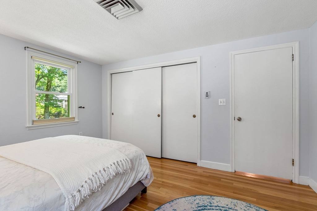 28 Birch Road Andover, MA 01810 - Photo 32 of 40