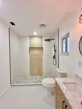 $3,900 | 6811 Northwest 32nd Avenue, Fort Lauderdale, FL 33309