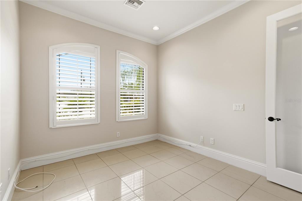 8057 Rio Bella Place University Park, FL 34201 - Photo 25 of 44