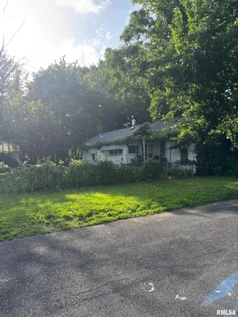 $40,000 | 2627 North Ellis Street, Peoria, IL 61604