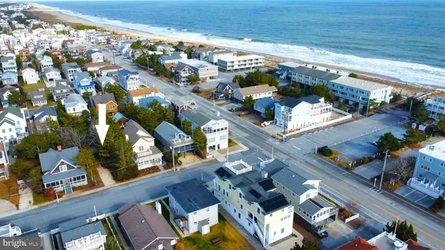 $2,295,000 | 107 1st Street, Bethany Beach, DE 19930