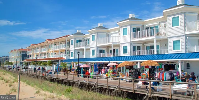 $2,295,000 | 107 1st Street, Bethany Beach, DE 19930