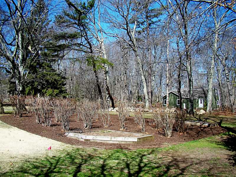 2389 Division Road East Greenwich, RI 02818 - Photo 20 of 24 Exterior Front.