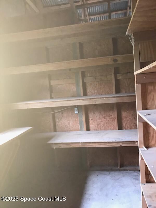 17189 County Road 252 Live Oak, FL 32060 - Photo 28 of 31 a close view of cabinet