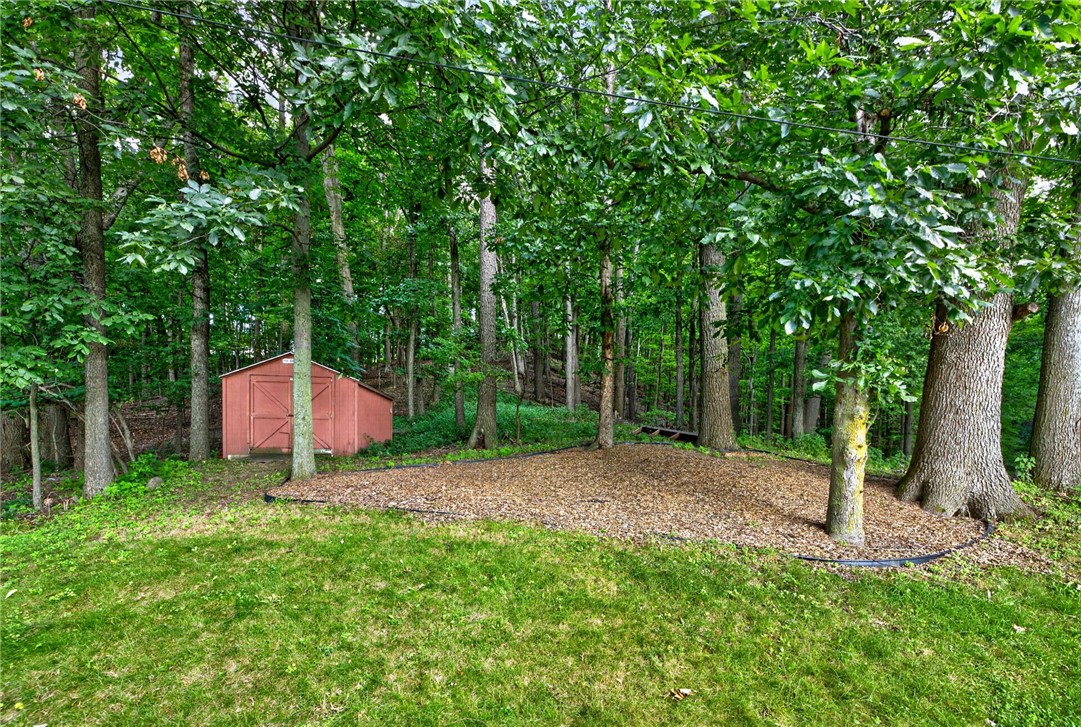16 Bittersweet Road Perinton, NY 14450 - Photo 23 of 27 Gallery Image 23