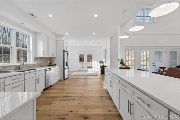 $749,000 | 109 Allen Road, Eldon, MO 65026