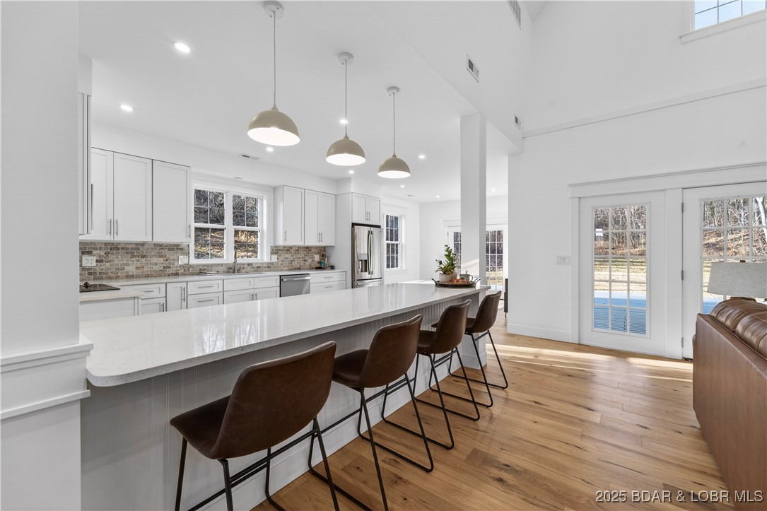 109 Allen Road Eldon, MO 65026 - Photo 21 of 58 Kitchen breakfast bar