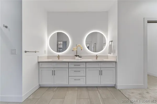 $749,000 | 109 Allen Road, Eldon, MO 65026