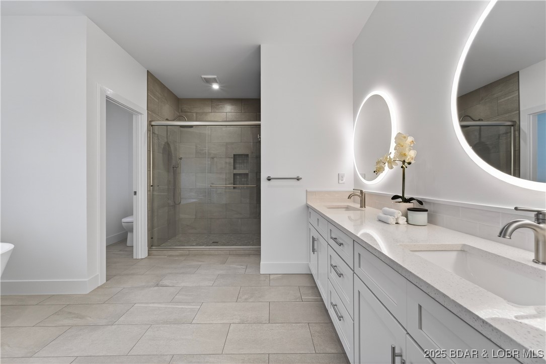 109 Allen Road Eldon, MO 65026 - Photo 29 of 58 Master Bath
