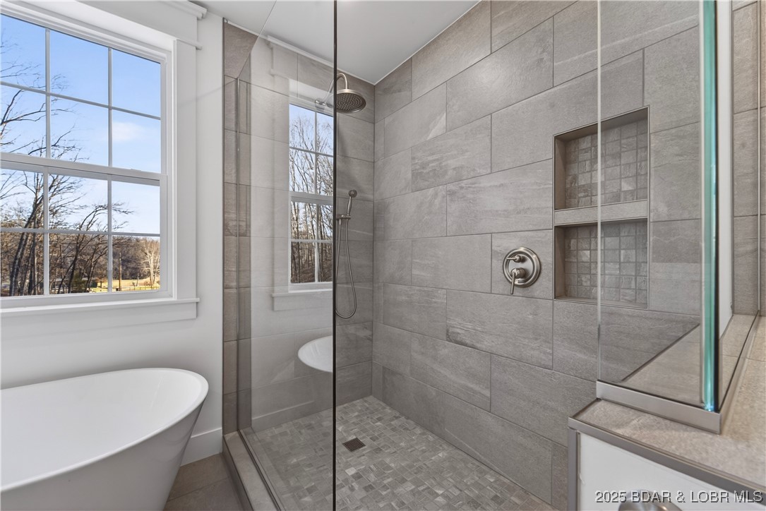 109 Allen Road Eldon, MO 65026 - Photo 41 of 58 Upper level shower