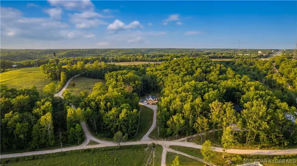 $749,000 | 109 Allen Road, Eldon, MO 65026