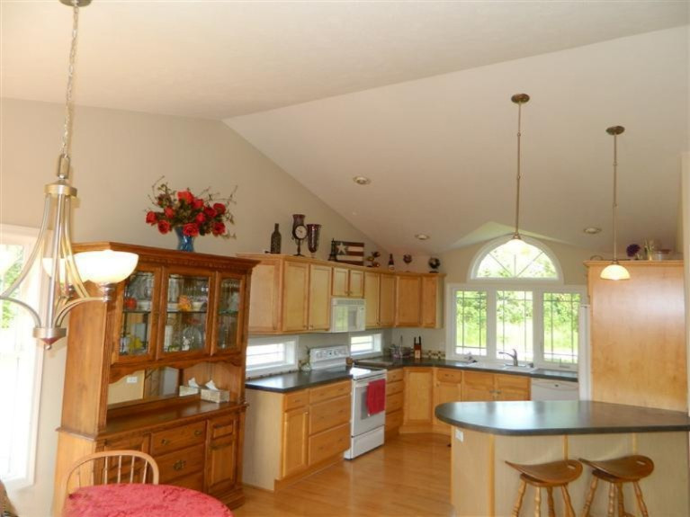 9499 2 Mile Road Northeast Ada, MI 49301 - Photo 5 of 17 Additional Photo