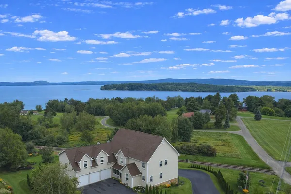 $750,000 | 29 Campbell Road, Newport, VT 05855