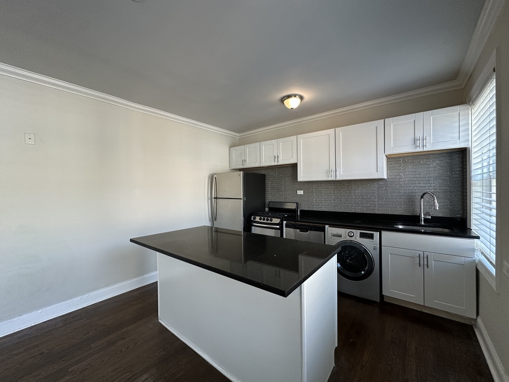 918 Green Bay Road, Unit 3B Winnetka, IL 60093 - Photo 4 of 20