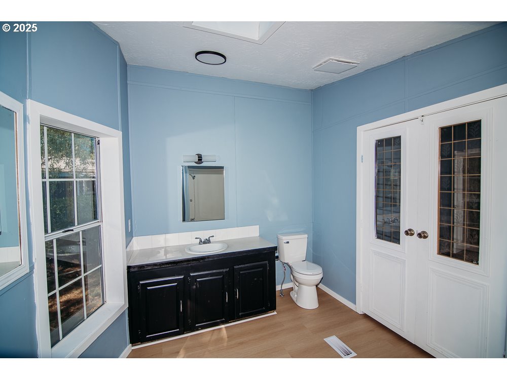 338 Archie Street Eugene, OR 97402 - Photo 12 of 34