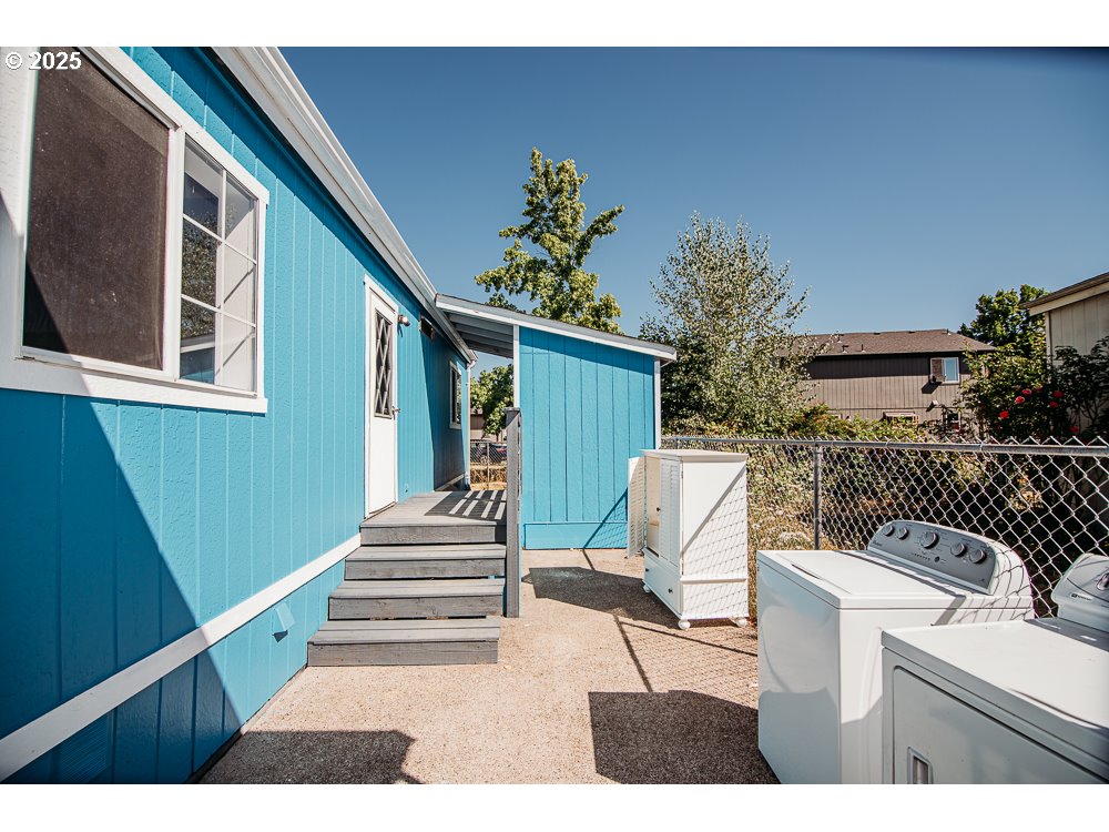 338 Archie Street Eugene, OR 97402 - Photo 33 of 34