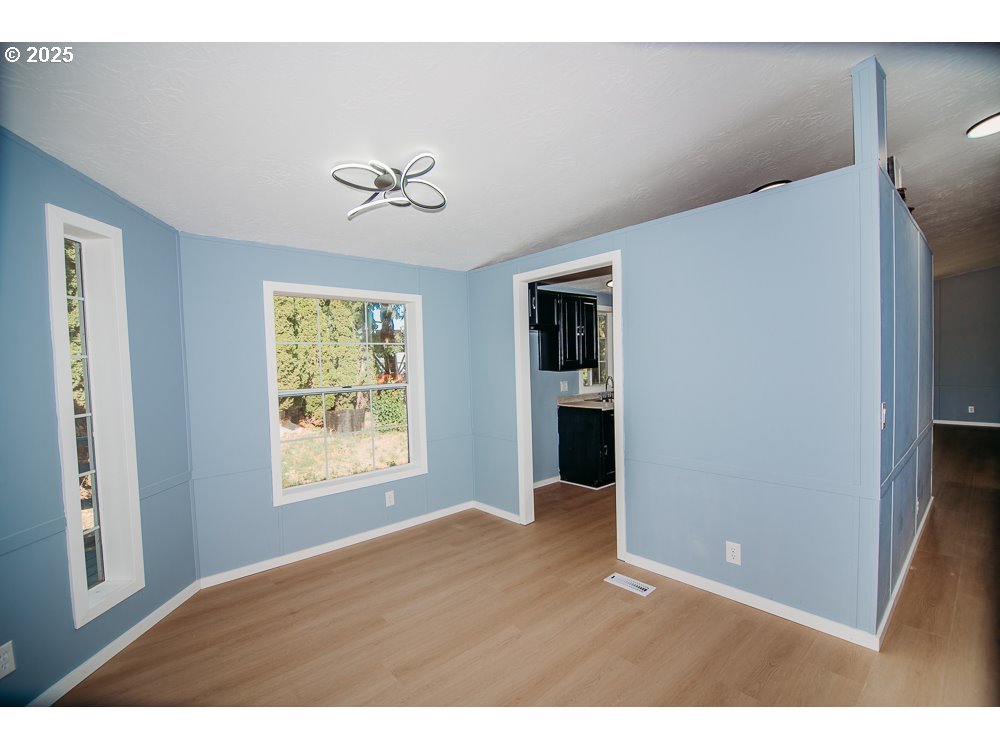 338 Archie Street Eugene, OR 97402 - Photo 5 of 34