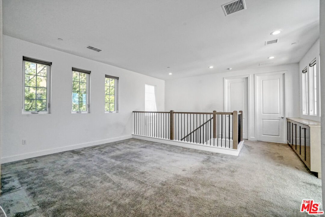 20705 West Chestnut Circle Porter Ranch, CA 91326 - Photo 15 of 35