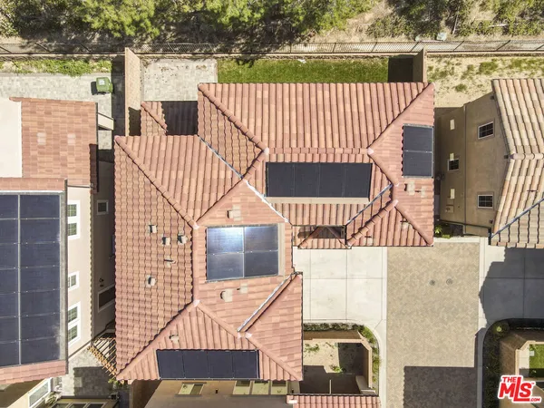 $1,433,000 | 20705 West Chestnut Circle, Porter Ranch, CA 91326