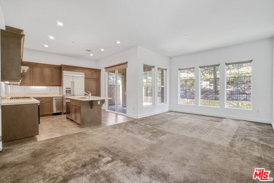 20705 West Chestnut Circle Porter Ranch, CA 91326 - Photo 5 of 35