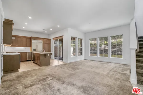 $1,433,000 | 20705 West Chestnut Circle, Porter Ranch, CA 91326