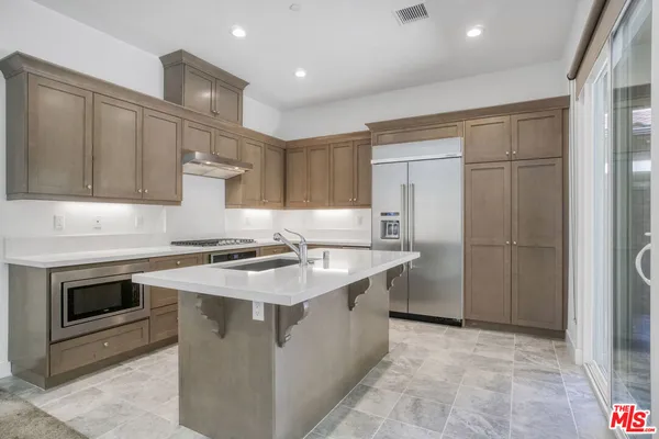 $1,433,000 | 20705 West Chestnut Circle, Porter Ranch, CA 91326