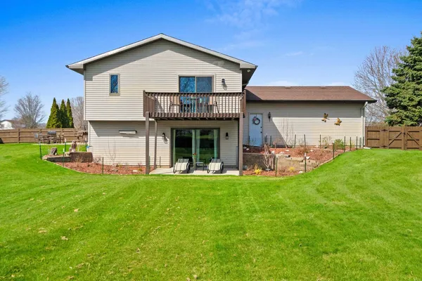 $379,900 | N6426 Bahr Estates Drive, Cecil, WI 54111