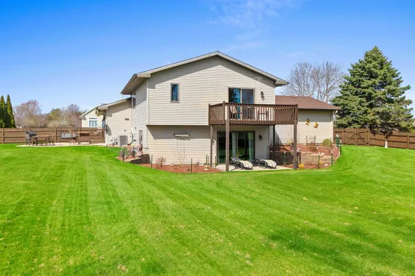 $379,900 | N6426 Bahr Estates Drive, Cecil, WI 54111