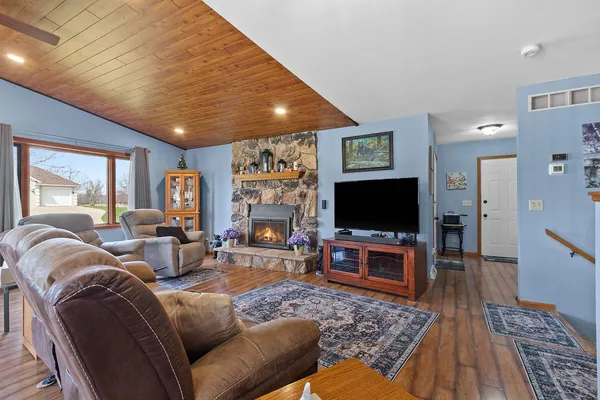 $379,900 | N6426 Bahr Estates Drive, Cecil, WI 54111