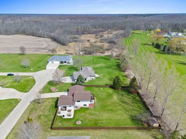 $379,900 | N6426 Bahr Estates Drive, Cecil, WI 54111