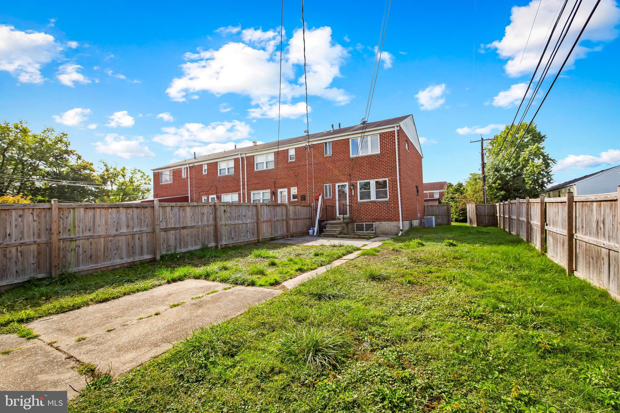 955 Kayden Lane Baltimore, MD 21221 - Photo 28 of 32 backyard