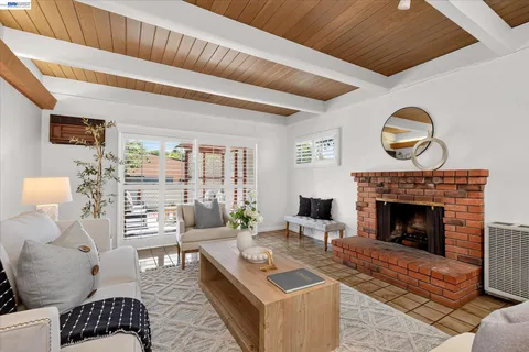$799,950 | 19131 Waverly Avenue, San Lorenzo, CA 94541