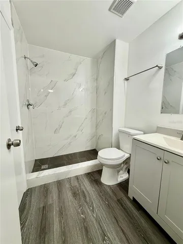 $180,000 | 14222 Village View Drive, Tampa, FL 33624