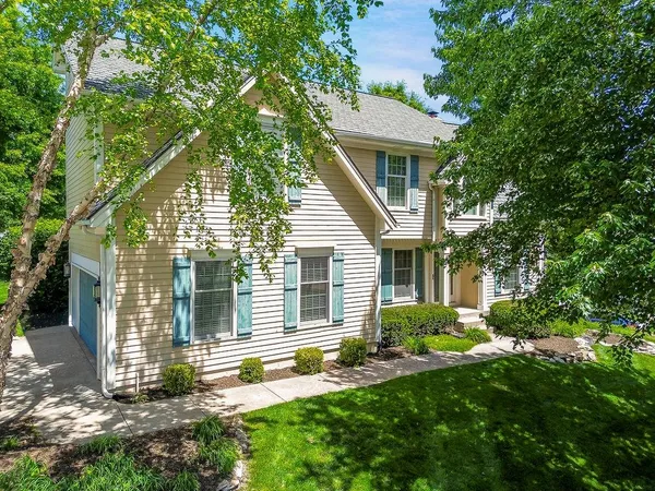 $500,000 | 6004 Northwest 78th Court, Kansas City, MO 64151