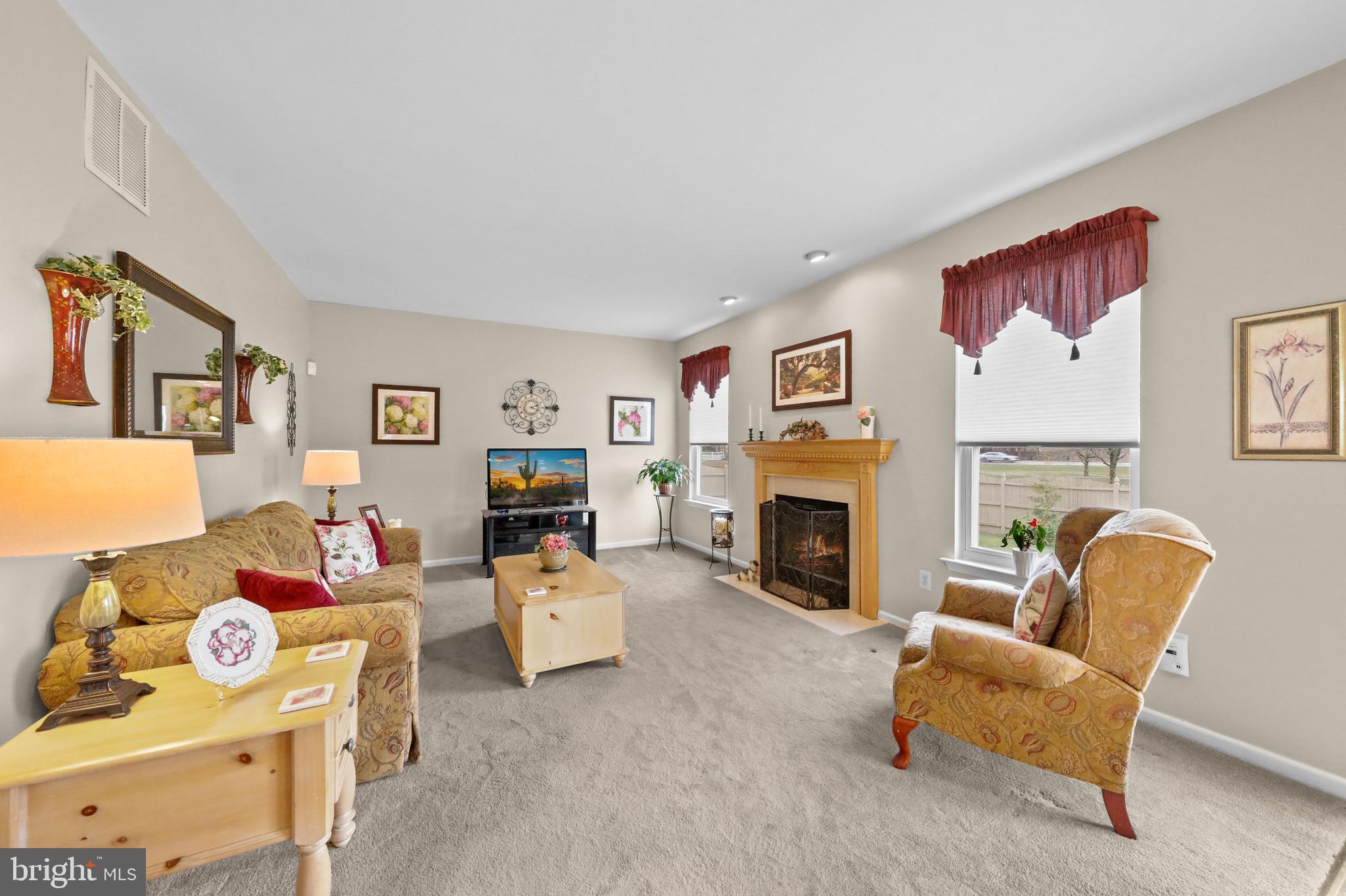 7 Colts Gait Road Evesham, NJ 08053 - Photo 11 of 47 Family room