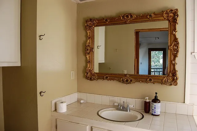 a view of a pathway of a building