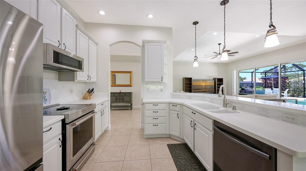 730 Fordingbridge Way Osprey, FL 34229 - Photo 9 of 60