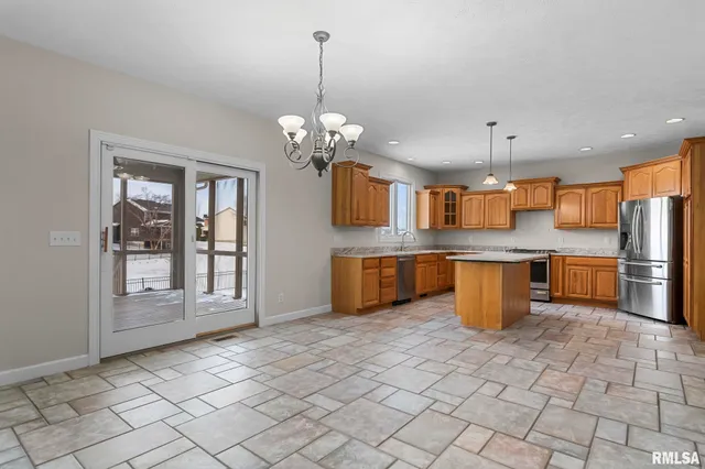 $500,000 | 6501 Winterberry Lane, Springfield, IL 62712