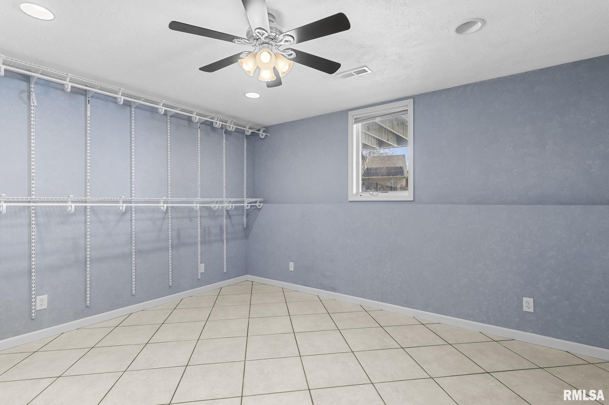 6501 Winterberry Lane Springfield, IL 62712 - Photo 37 of 42