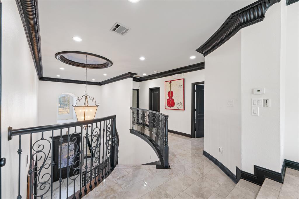 3310 Collard Road Arlington, TX 76017 - Photo 22 of 40 a view of a hallway with seating area