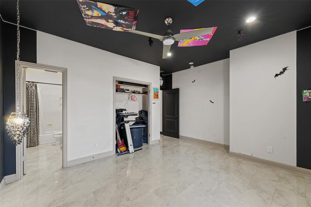 3310 Collard Road Arlington, TX 76017 - Photo 27 of 40 a view of an empty room