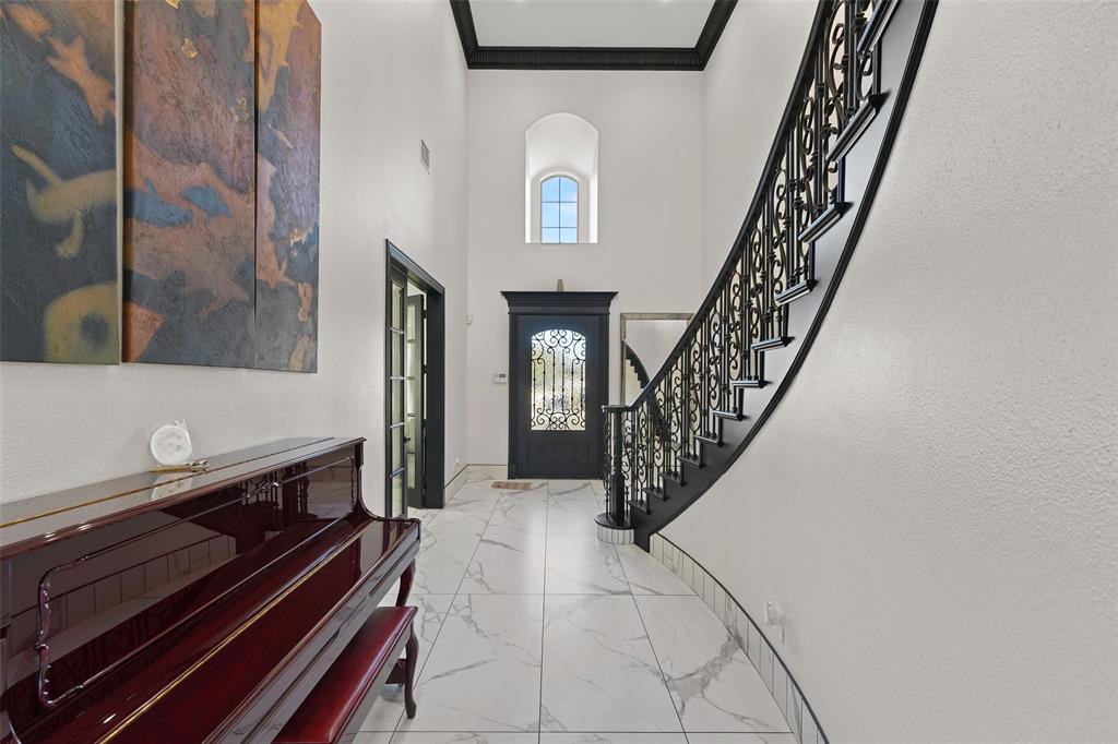 3310 Collard Road Arlington, TX 76017 - Photo 7 of 40 a view of an entryway with wooden floor