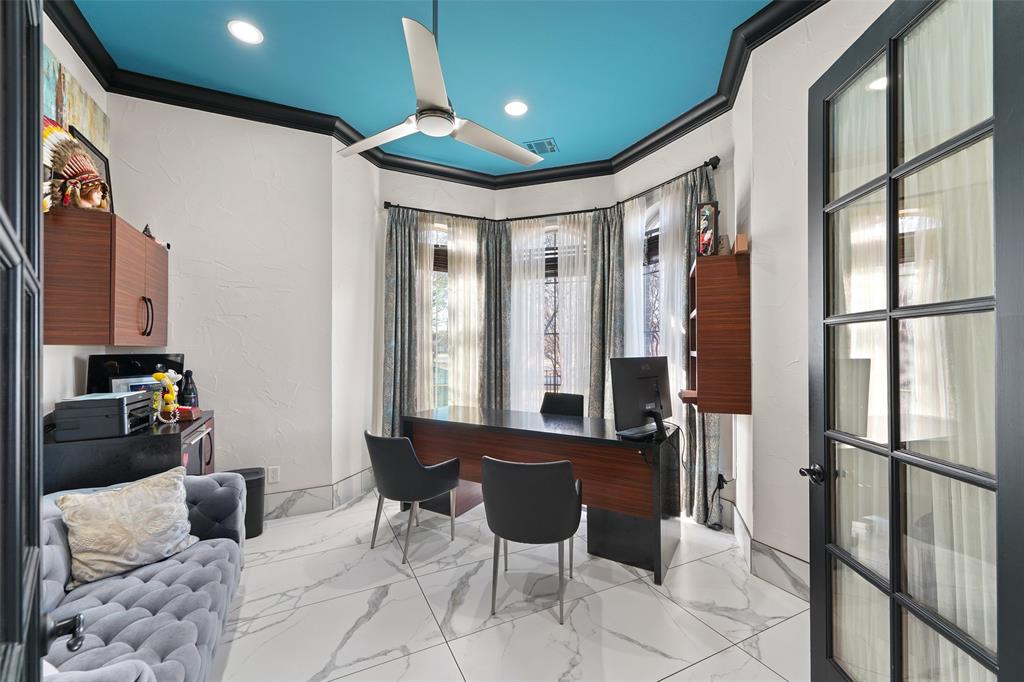 3310 Collard Road Arlington, TX 76017 - Photo 8 of 40 a very nice looking room with a large window and furniture